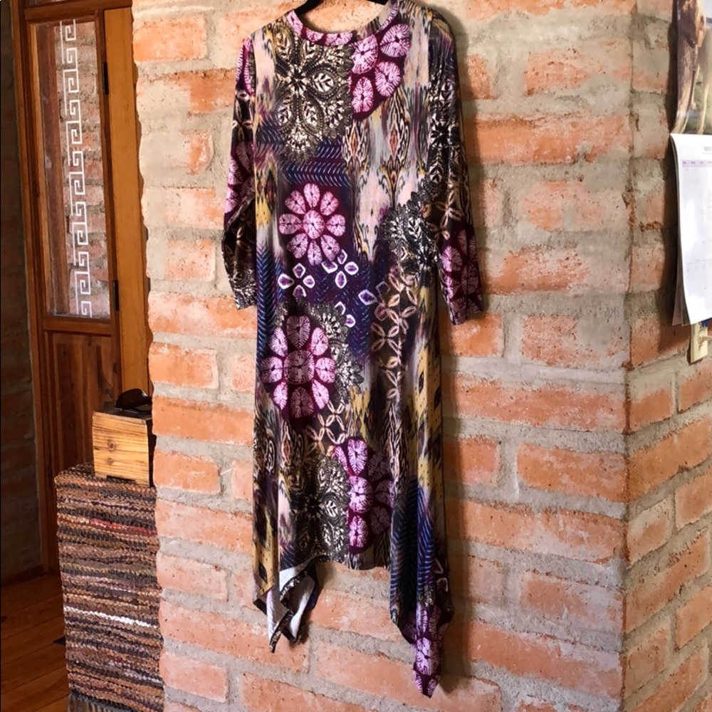 Asymmetrical Dress - Picture 3 of 3